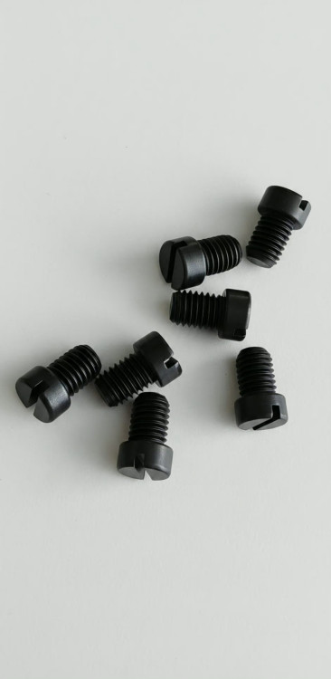 SS6150810SP Гвинт 15/64-28 L=8 для JUKI MO-102 / MO-103N / MS-1260 / MS-1261