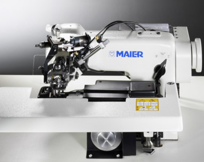 MAIER 251-10 Машина потайного стібка для оксамиту та велюру