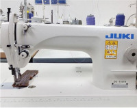 Juki DU-1181N Промислова швейна машина з крокуючою лапкою для важких матеріалів.